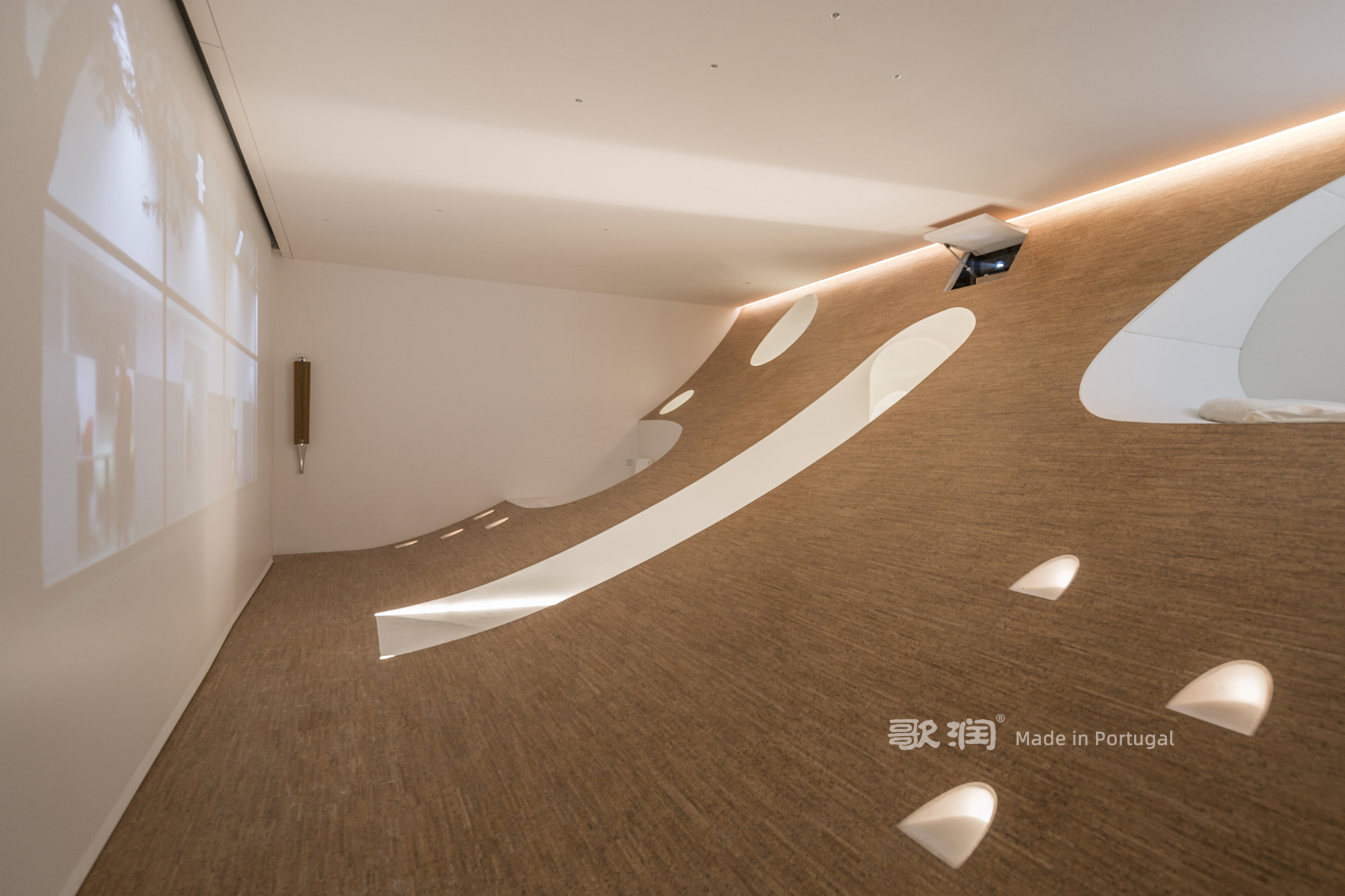 Hero Slide